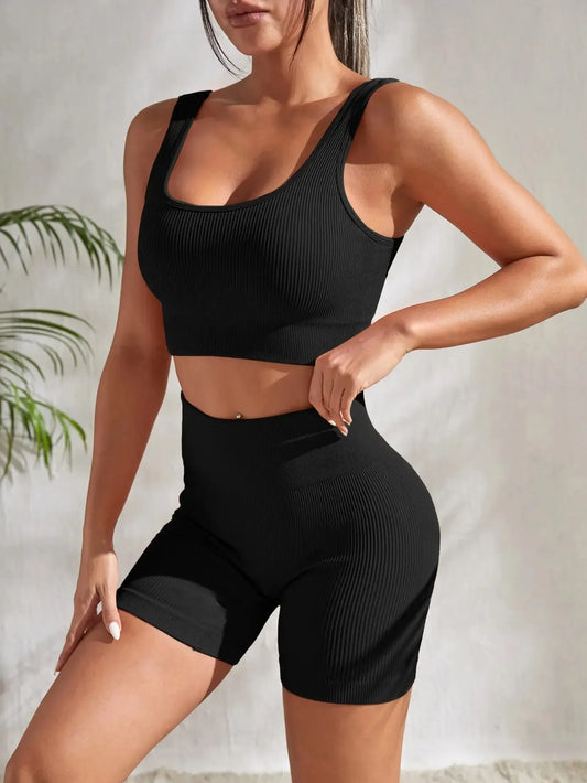 Women's activewear short and top set